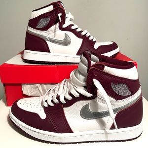 Air Jordan 1 Retro High OG “Bordeaux”